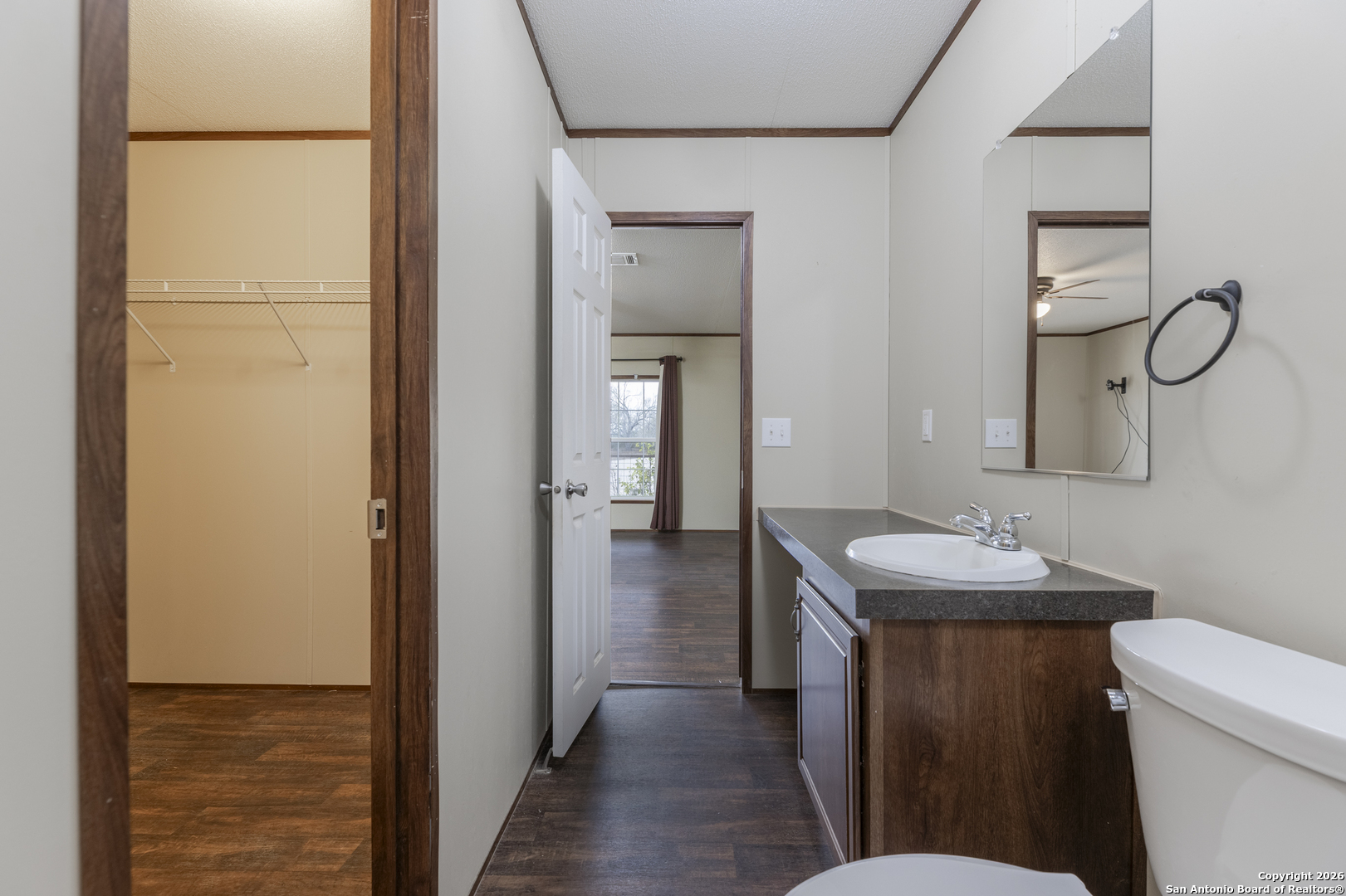 300 Private Road 2743