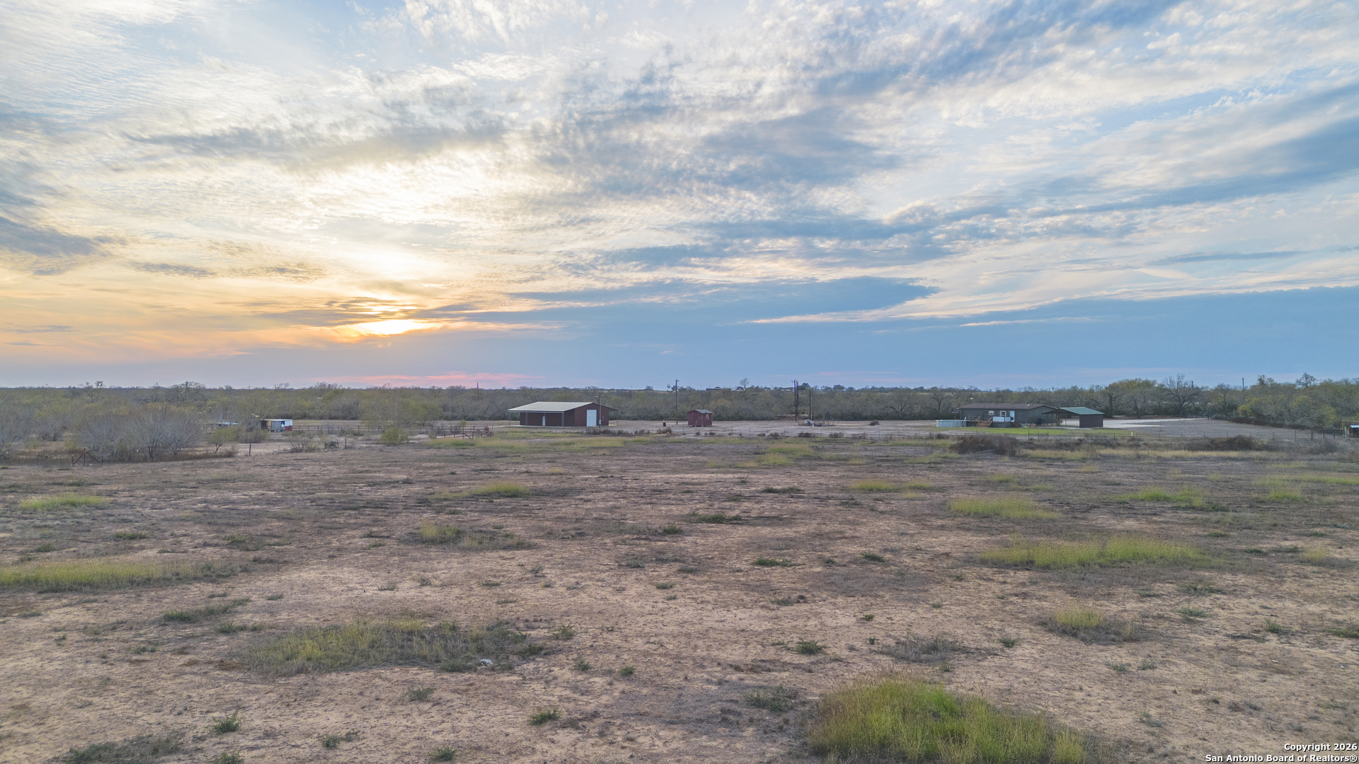 300 Private Road 2743
