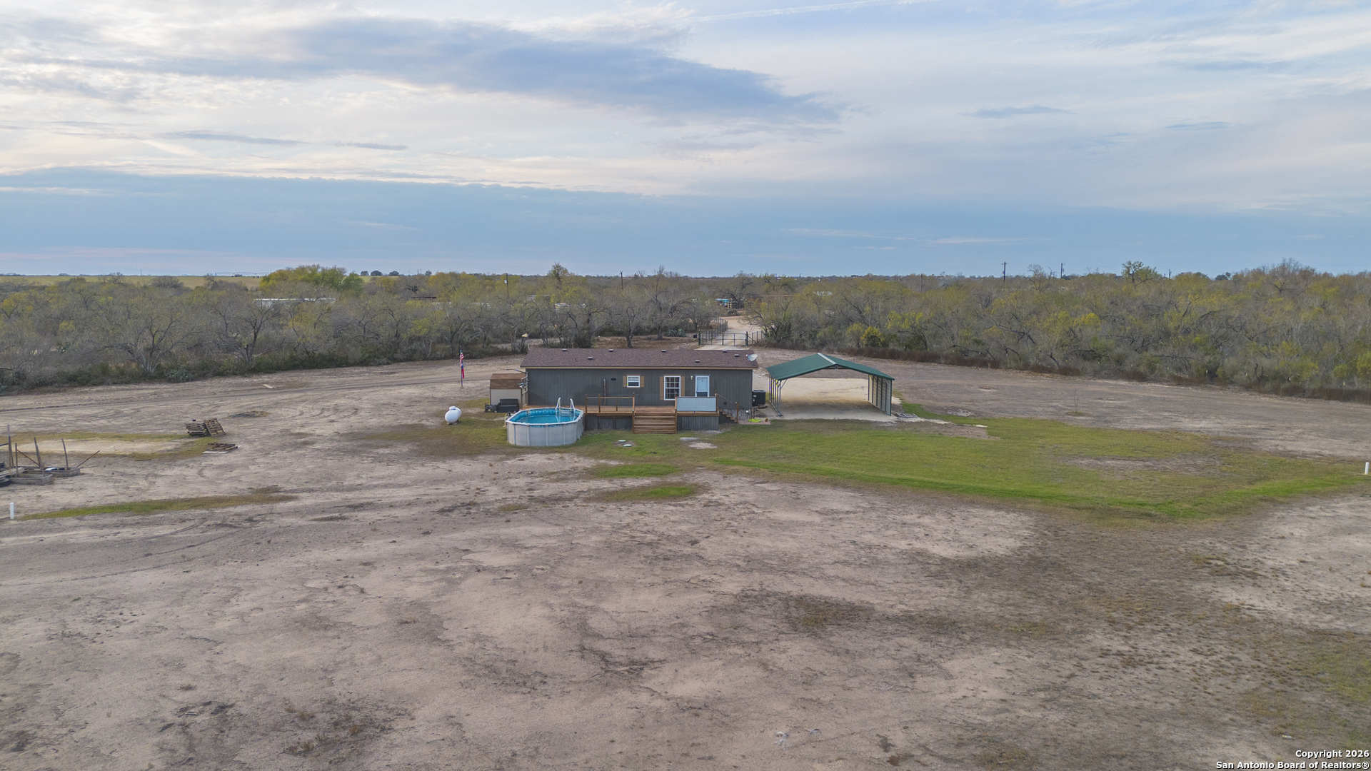 300 Private Road 2743