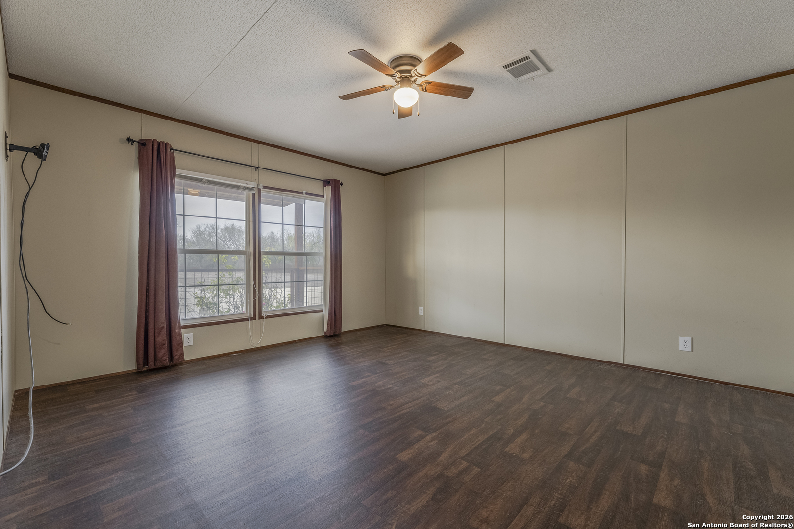 300 Private Road 2743