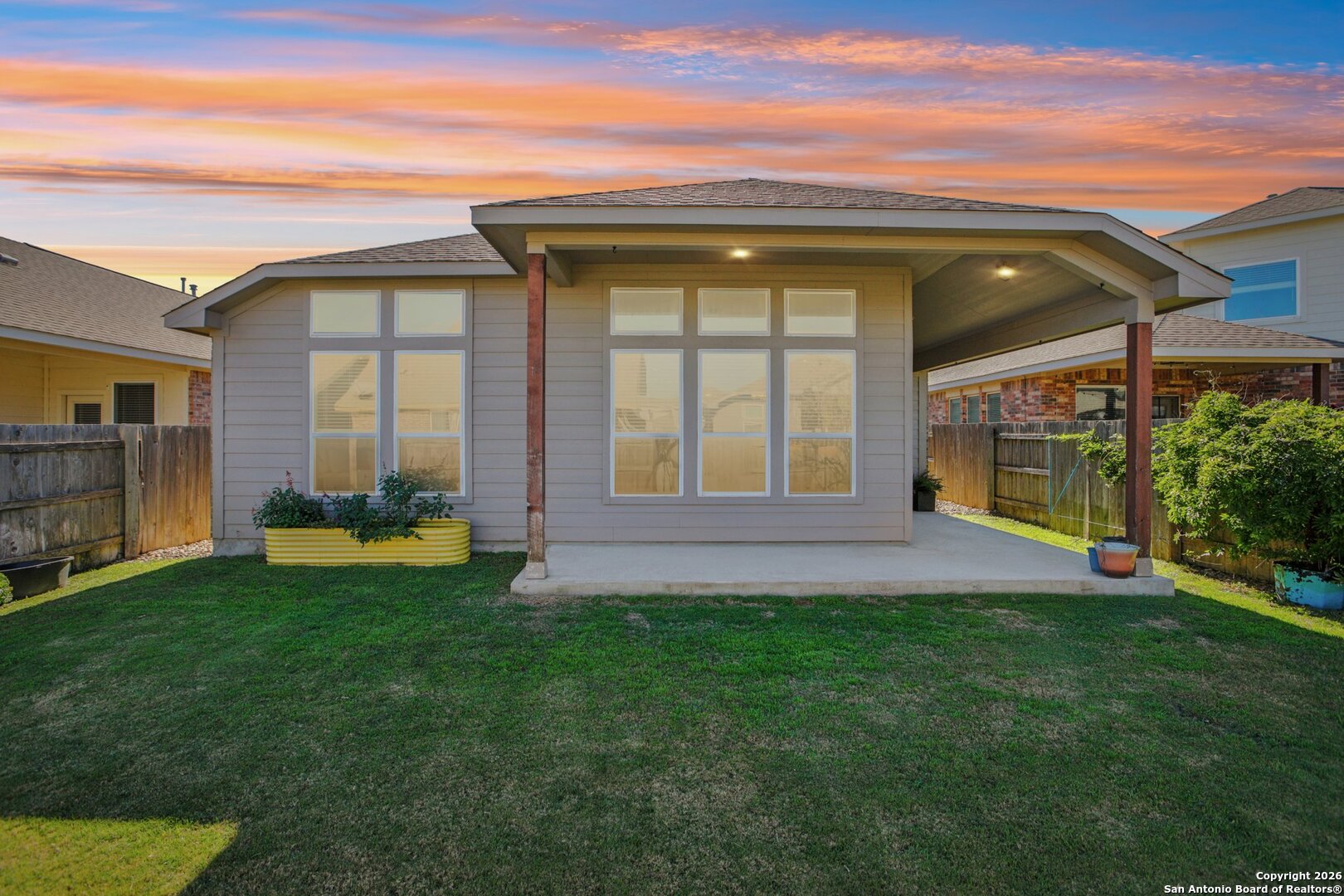 732 Bonnet Blvd