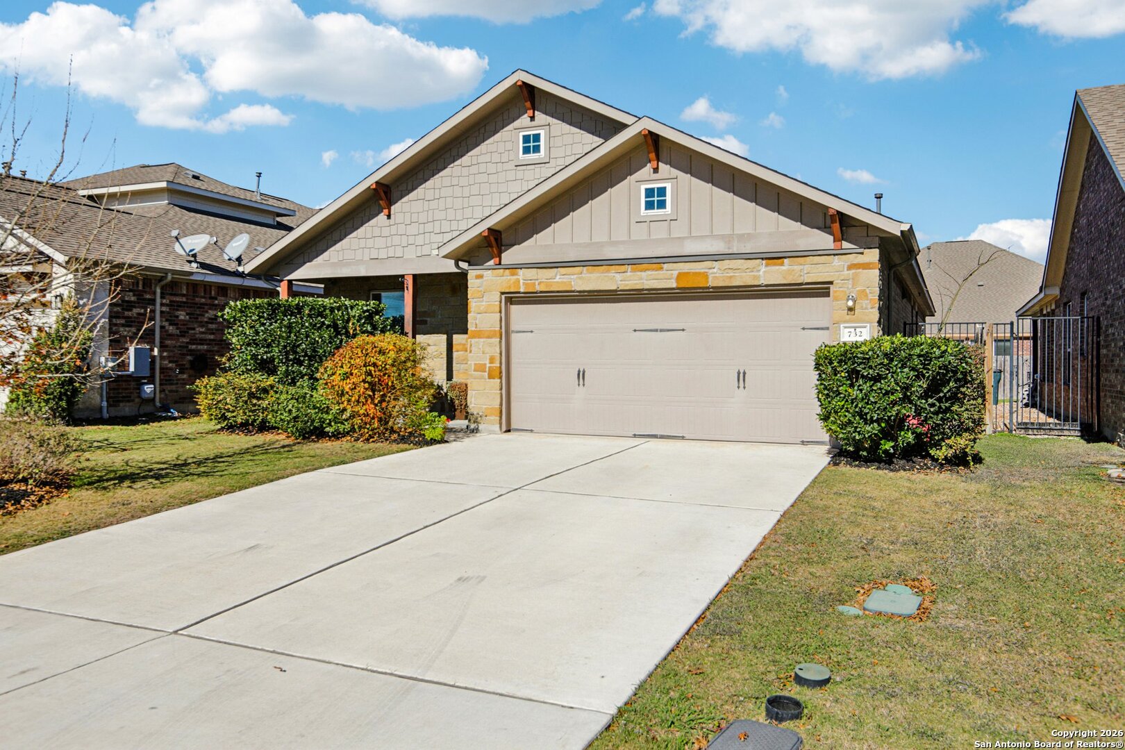 732 Bonnet Blvd