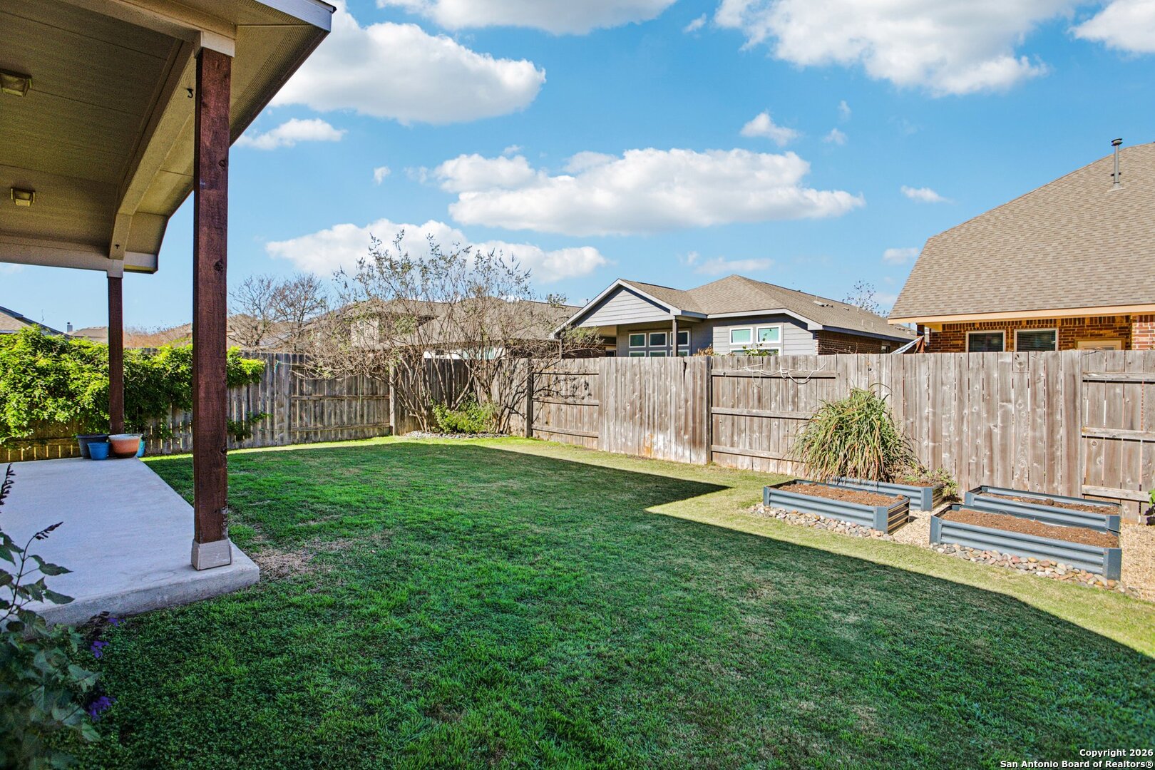 732 Bonnet Blvd