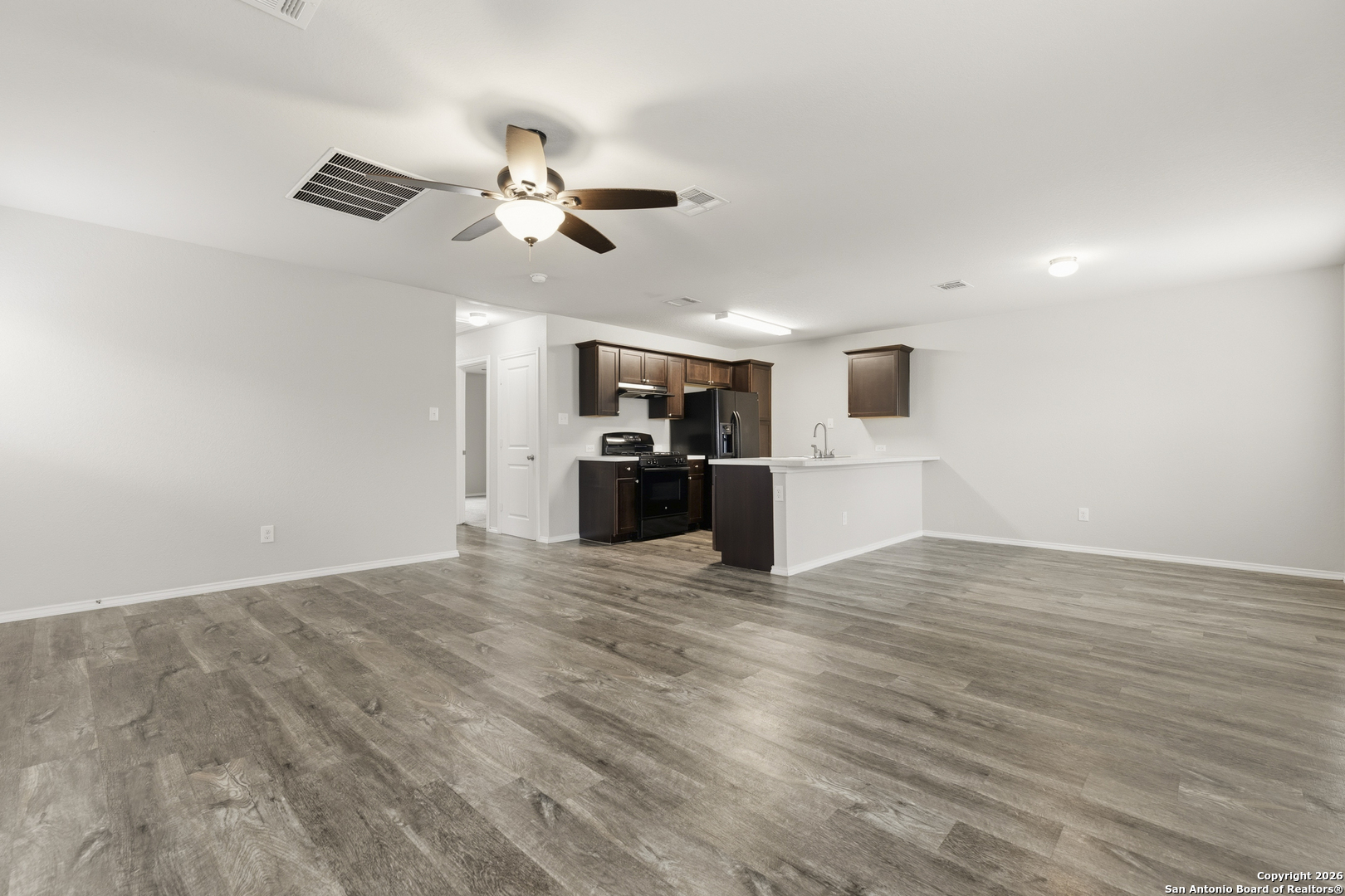5915 Lady Ln.