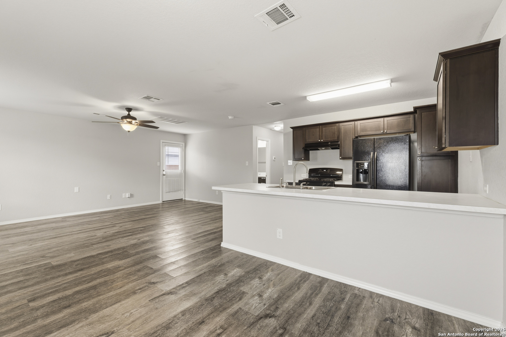 5915 Lady Ln.