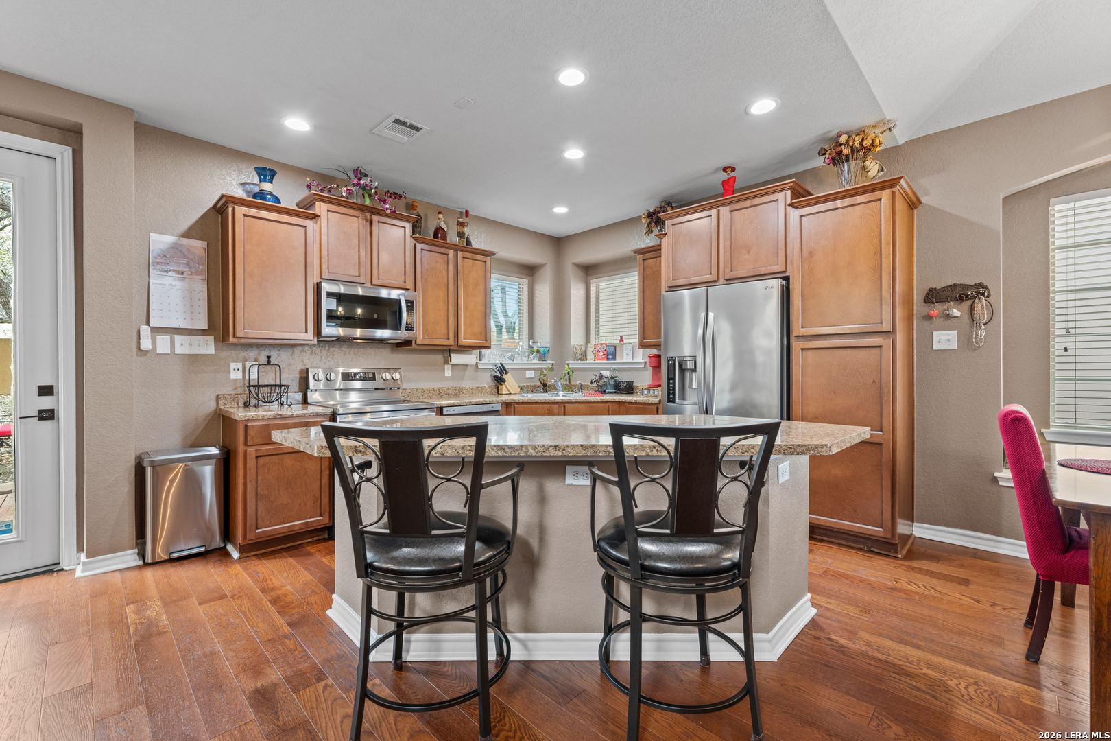 1235 Nicholas Manor