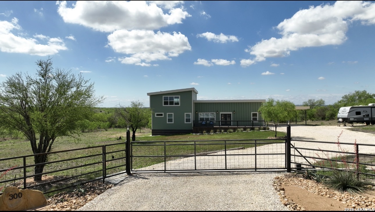 300 County Road 5781