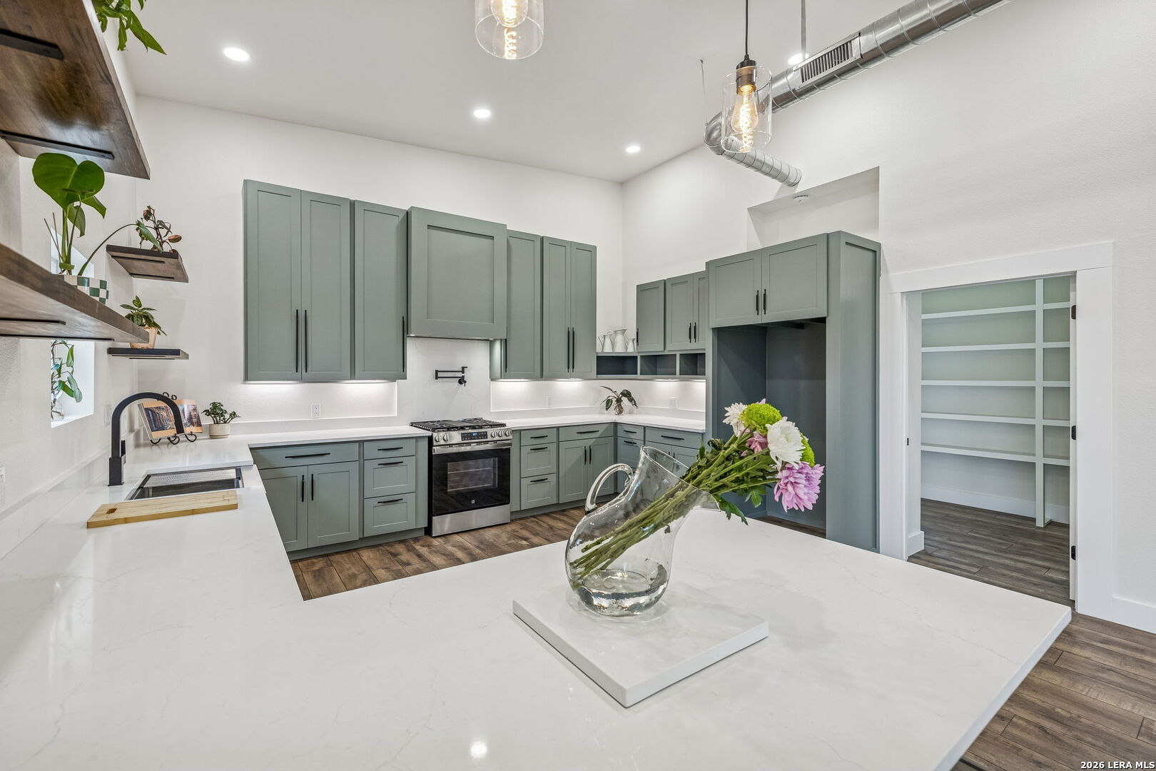300 County Road 5781