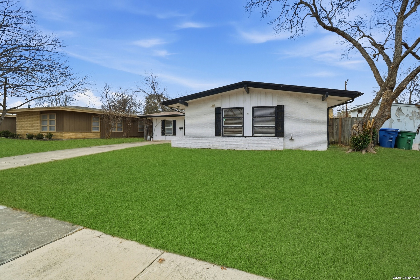 351 Rexford Dr