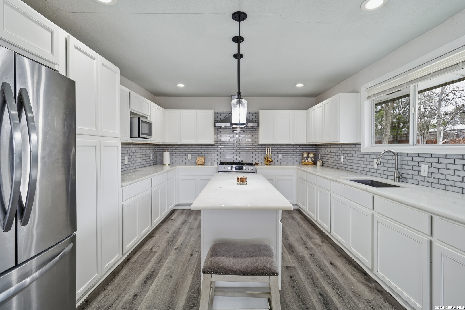351 Rexford Dr