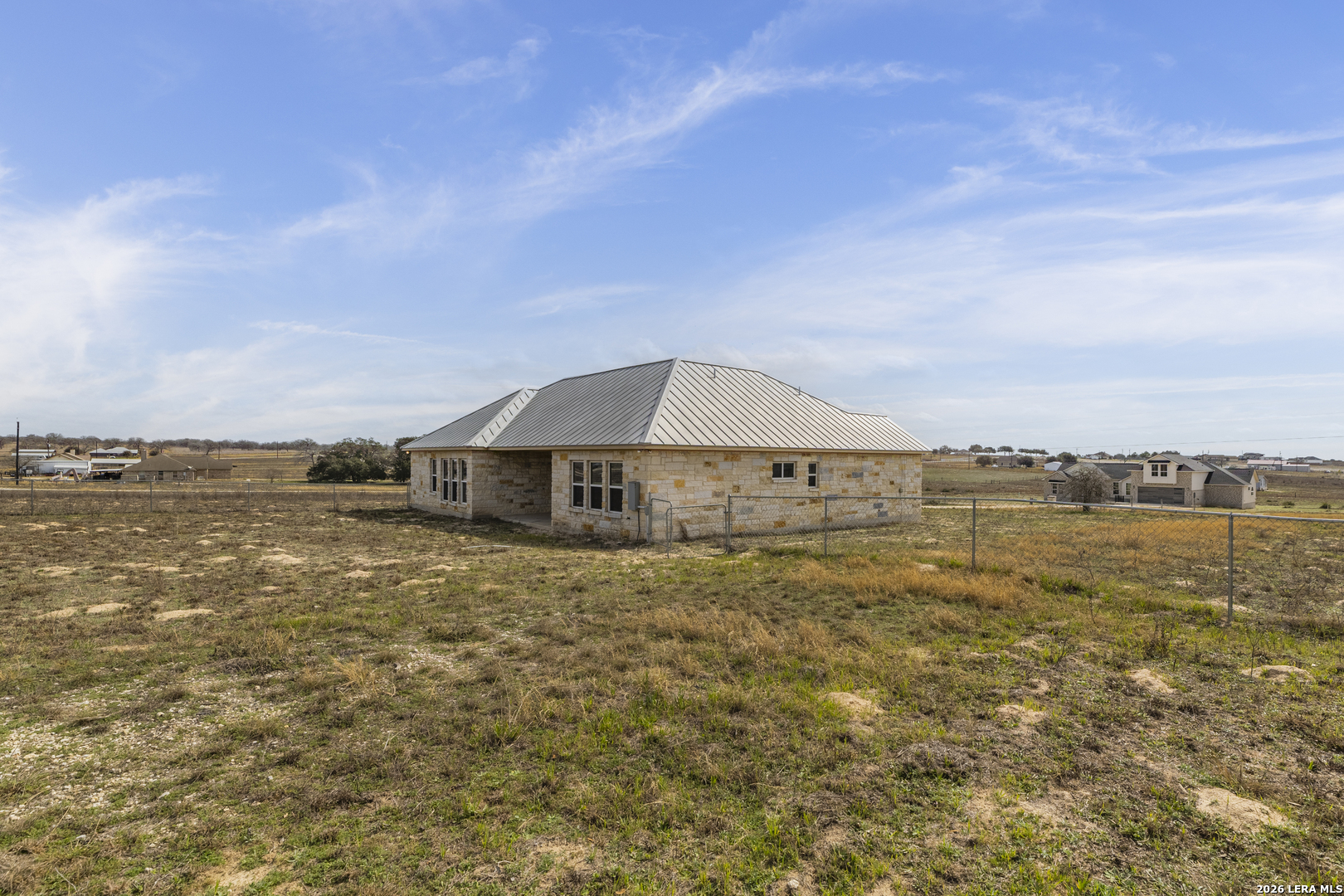 200 Lakeview Cir