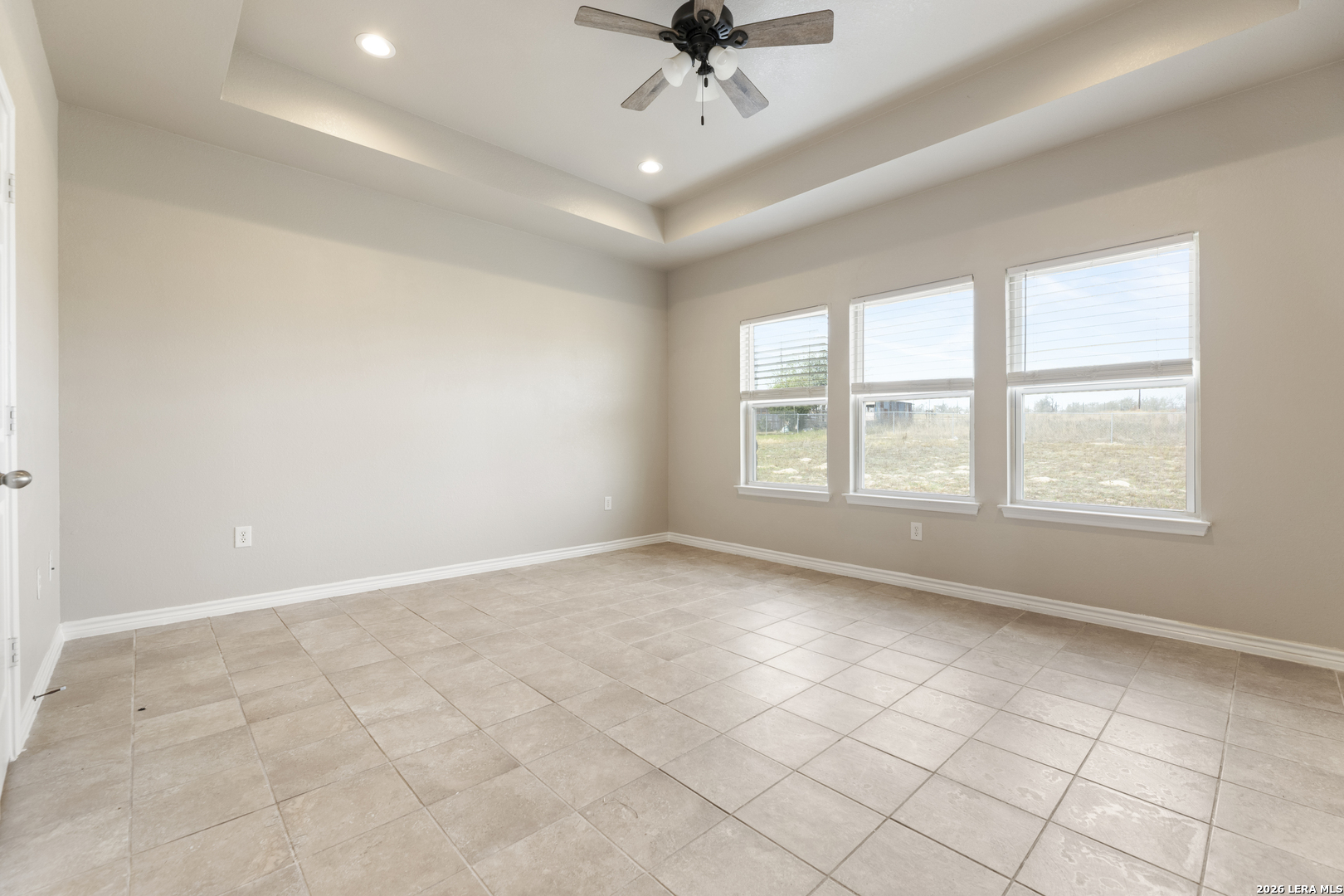 200 Lakeview Cir