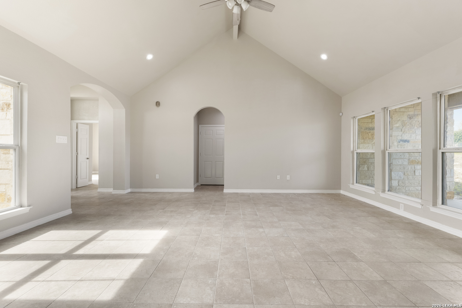 200 Lakeview Cir