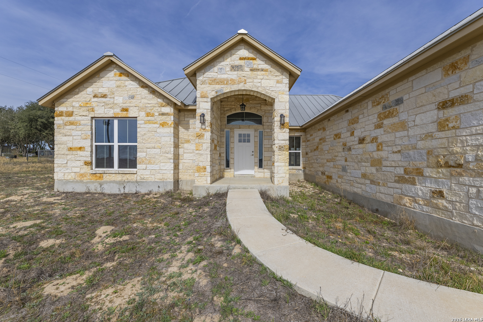200 Lakeview Cir