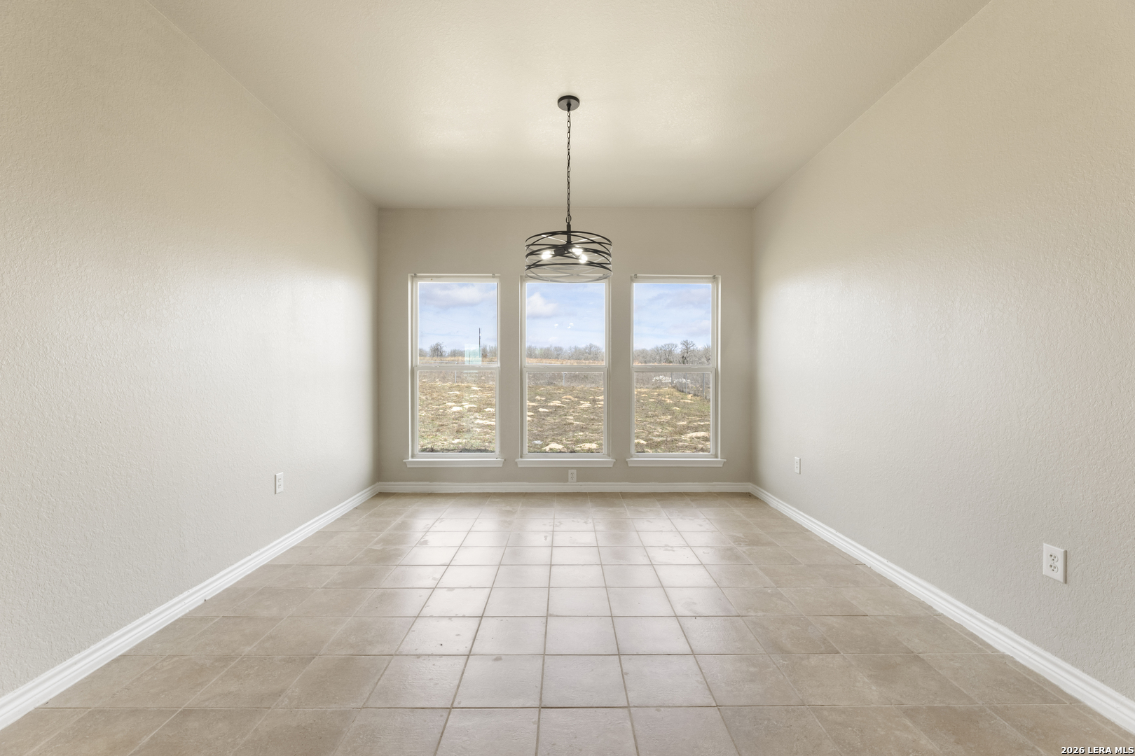 200 Lakeview Cir