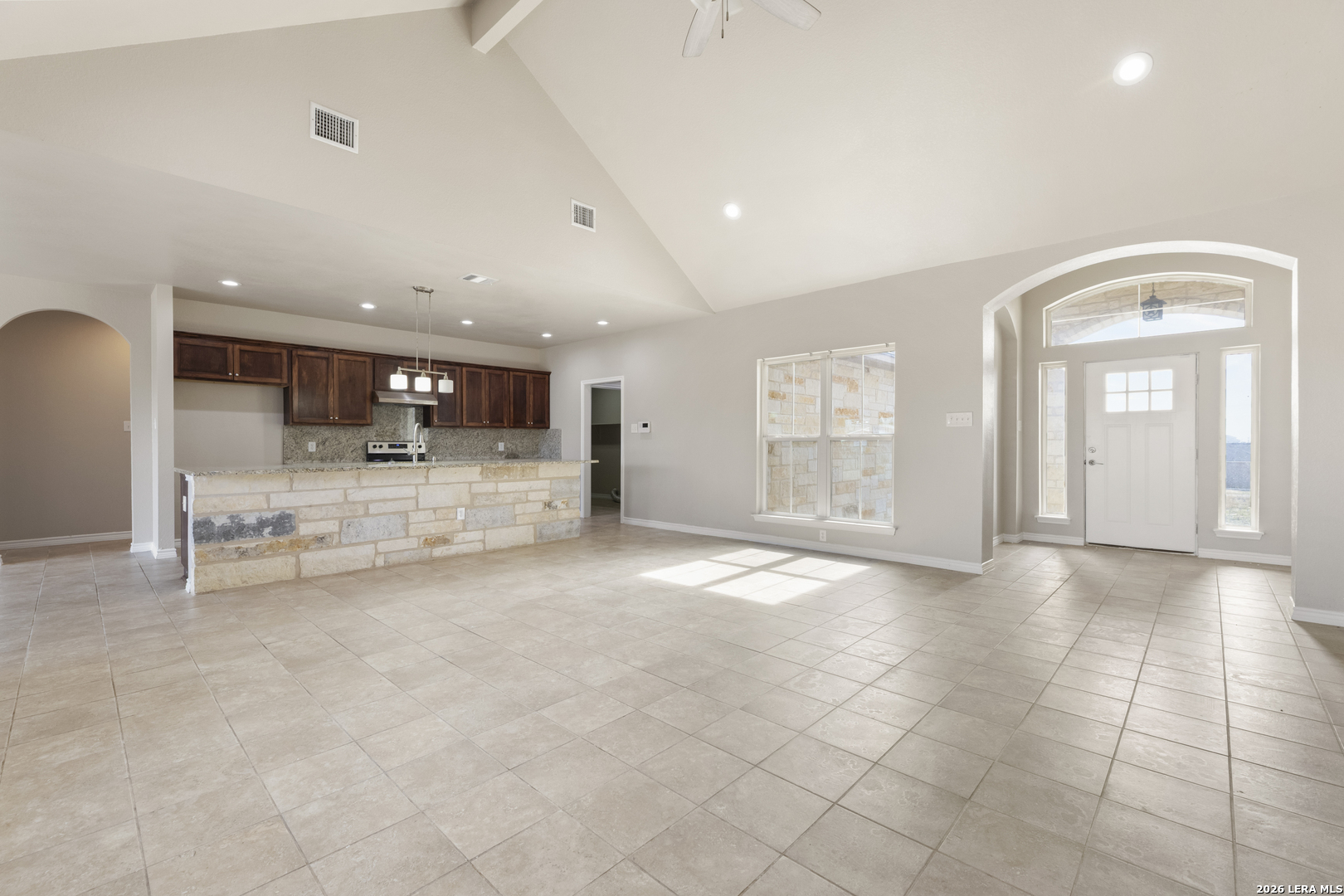 200 Lakeview Cir