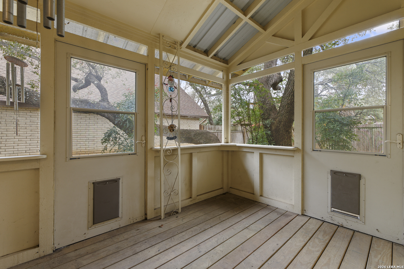 4322 Center Oak Woods