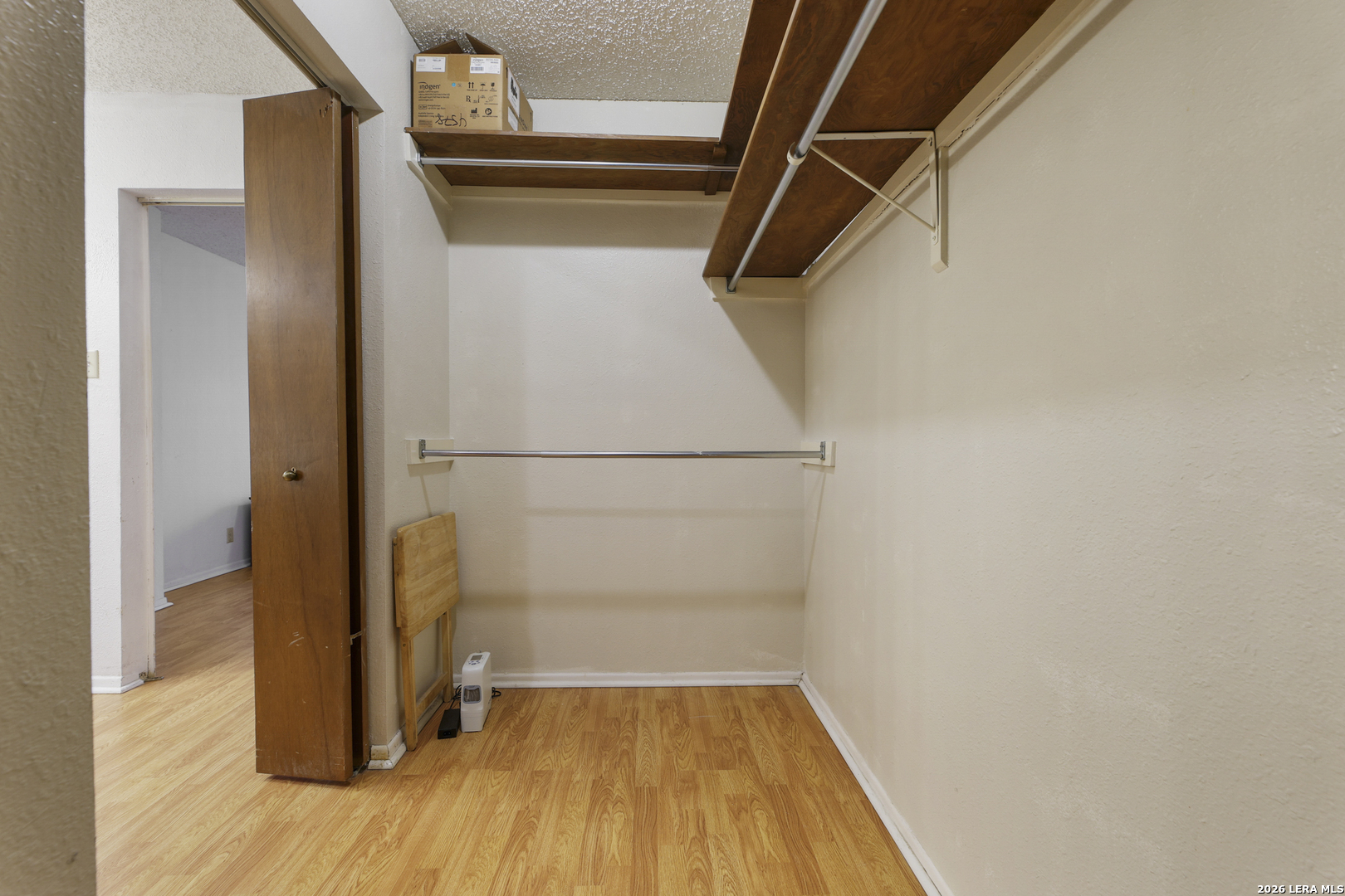 4322 Center Oak Woods