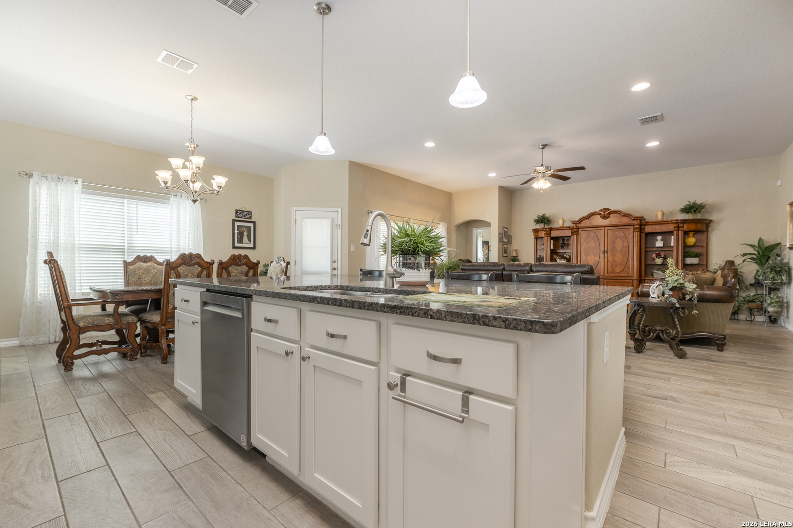 133 Grand View