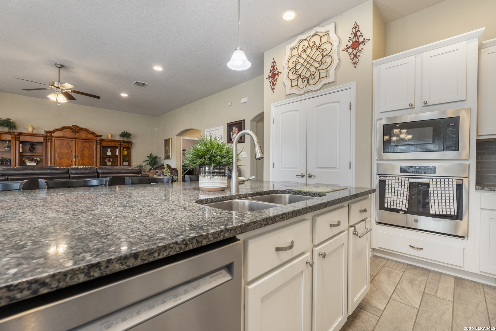 133 Grand View