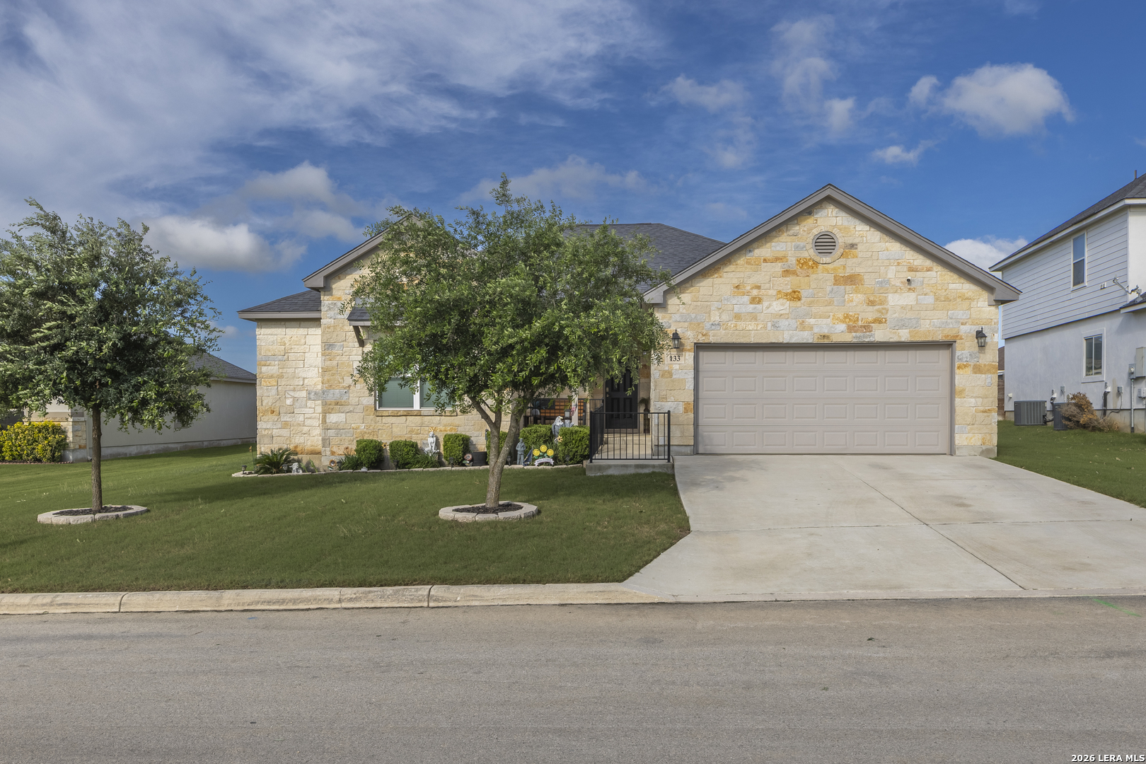 133 Grand View