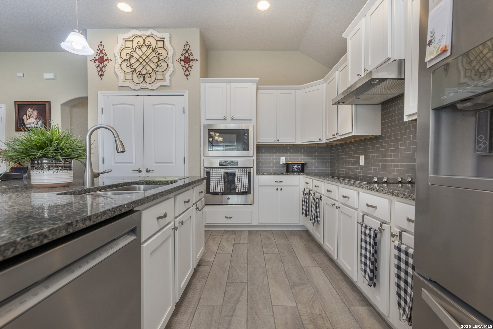 133 Grand View
