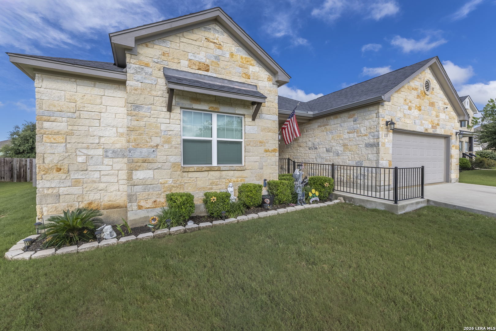 133 Grand View