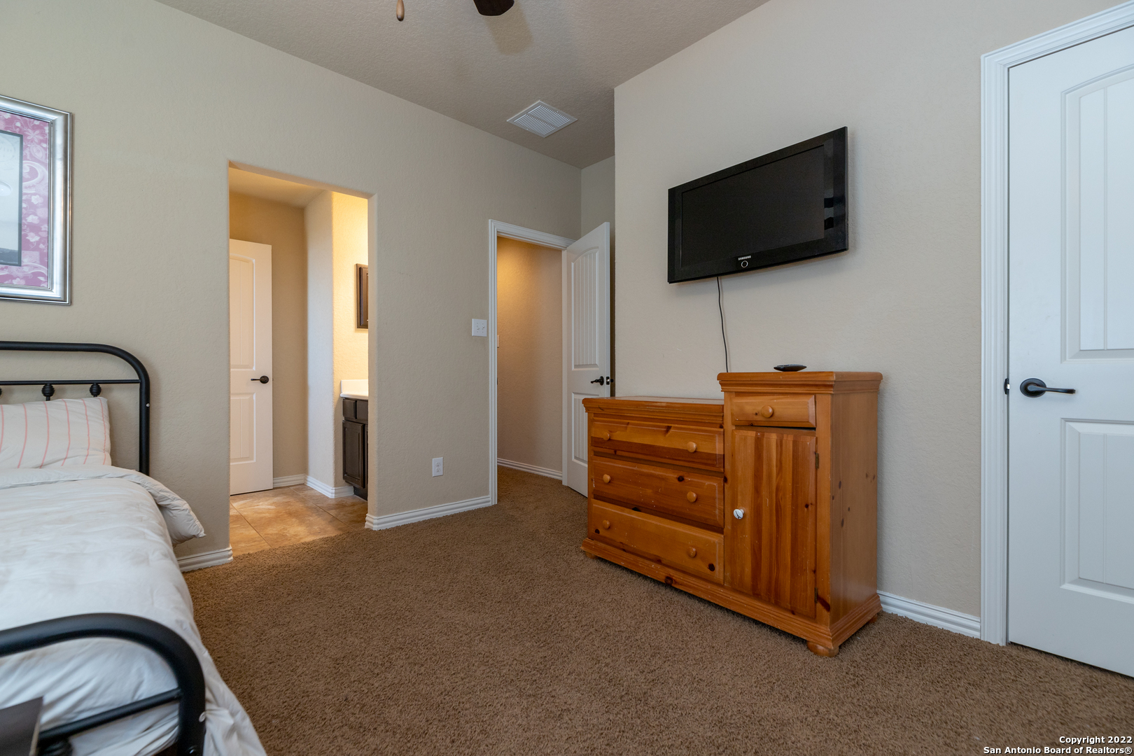 5306 Tulip Bend