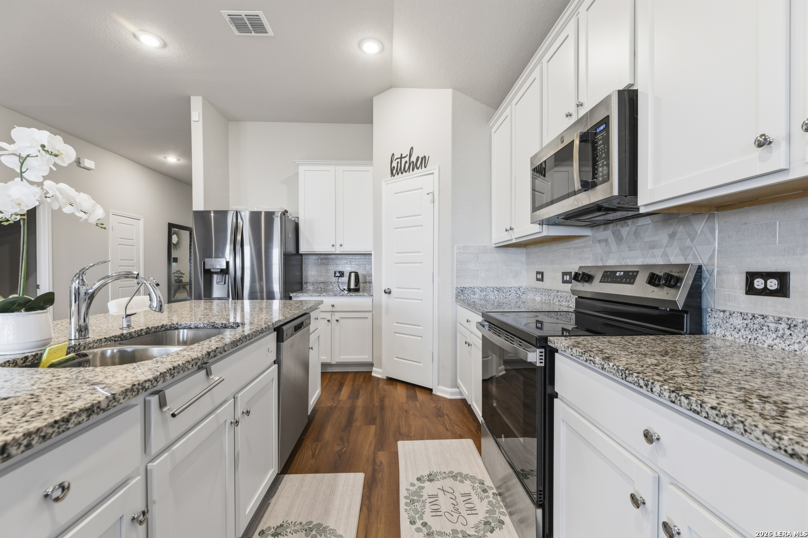 5538 Jade Valley