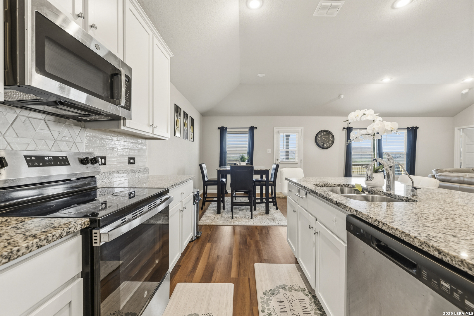 5538 Jade Valley