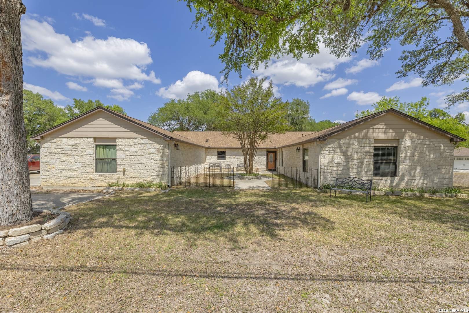 110 Suttles Ave