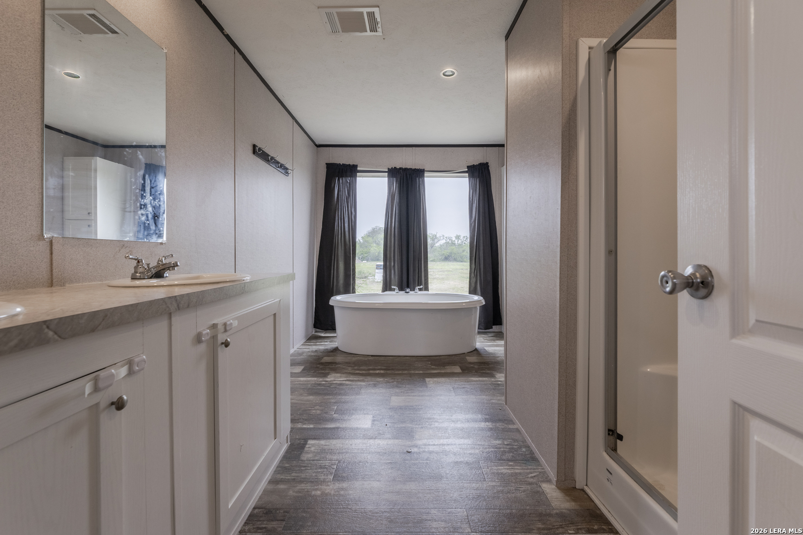 240 Private Road 4653