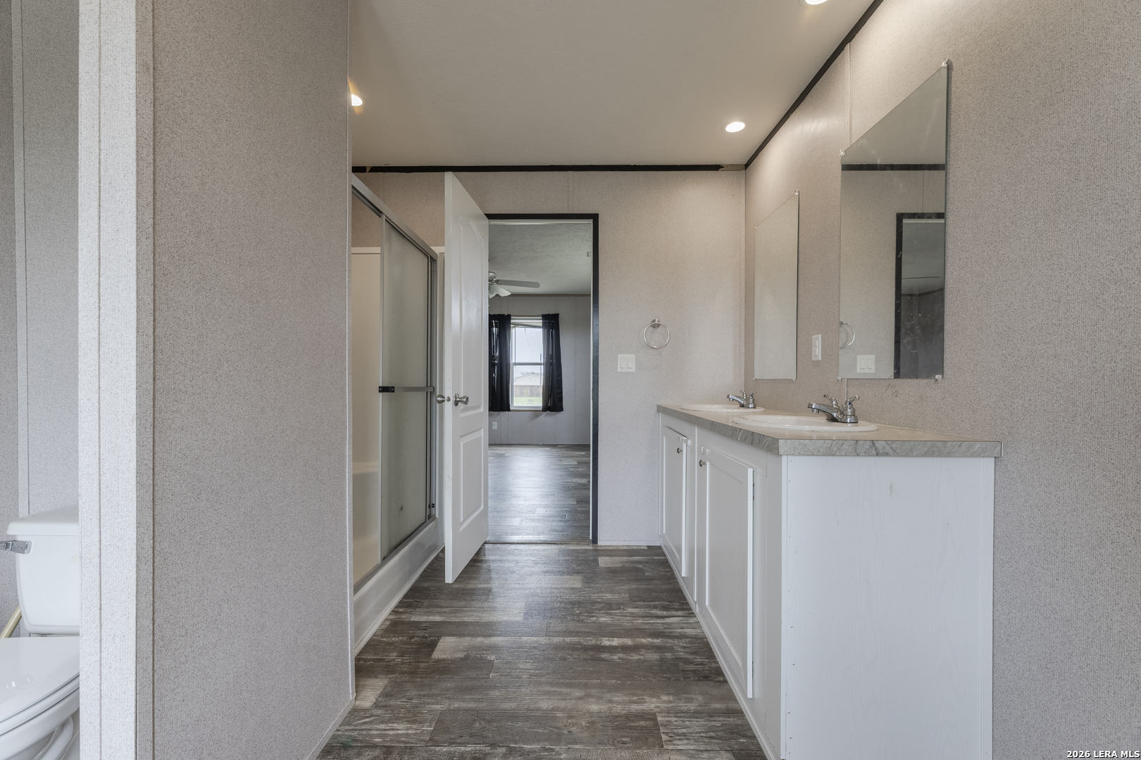 240 Private Road 4653