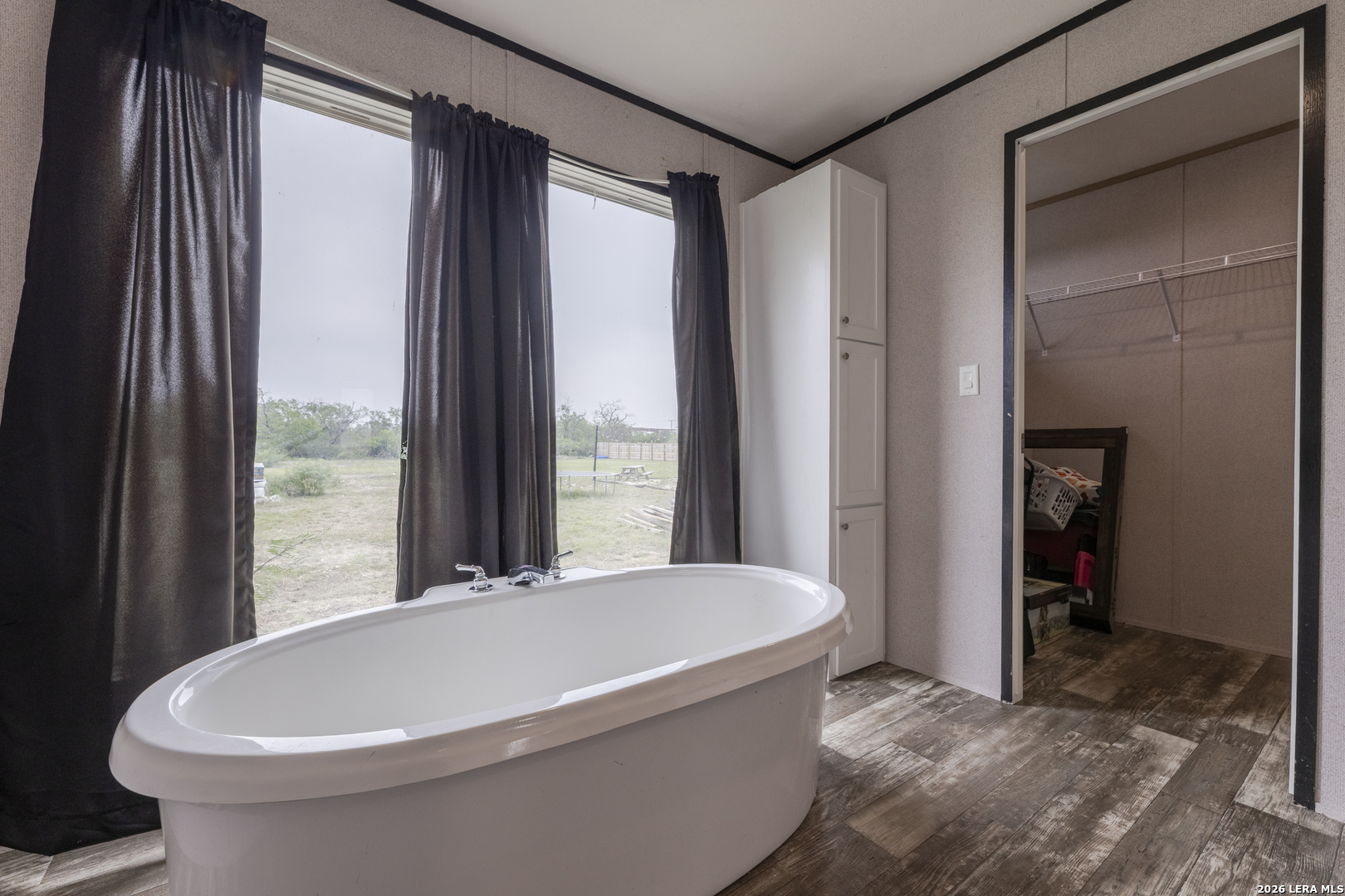 240 Private Road 4653