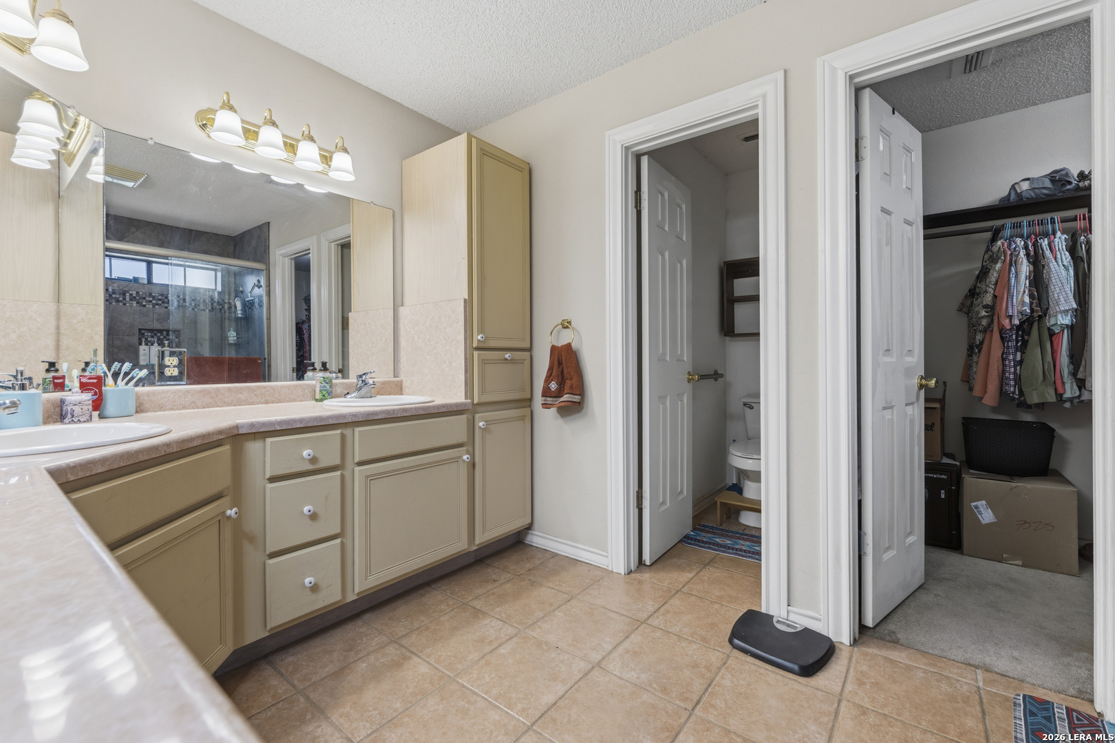 126 WOODLAND DR