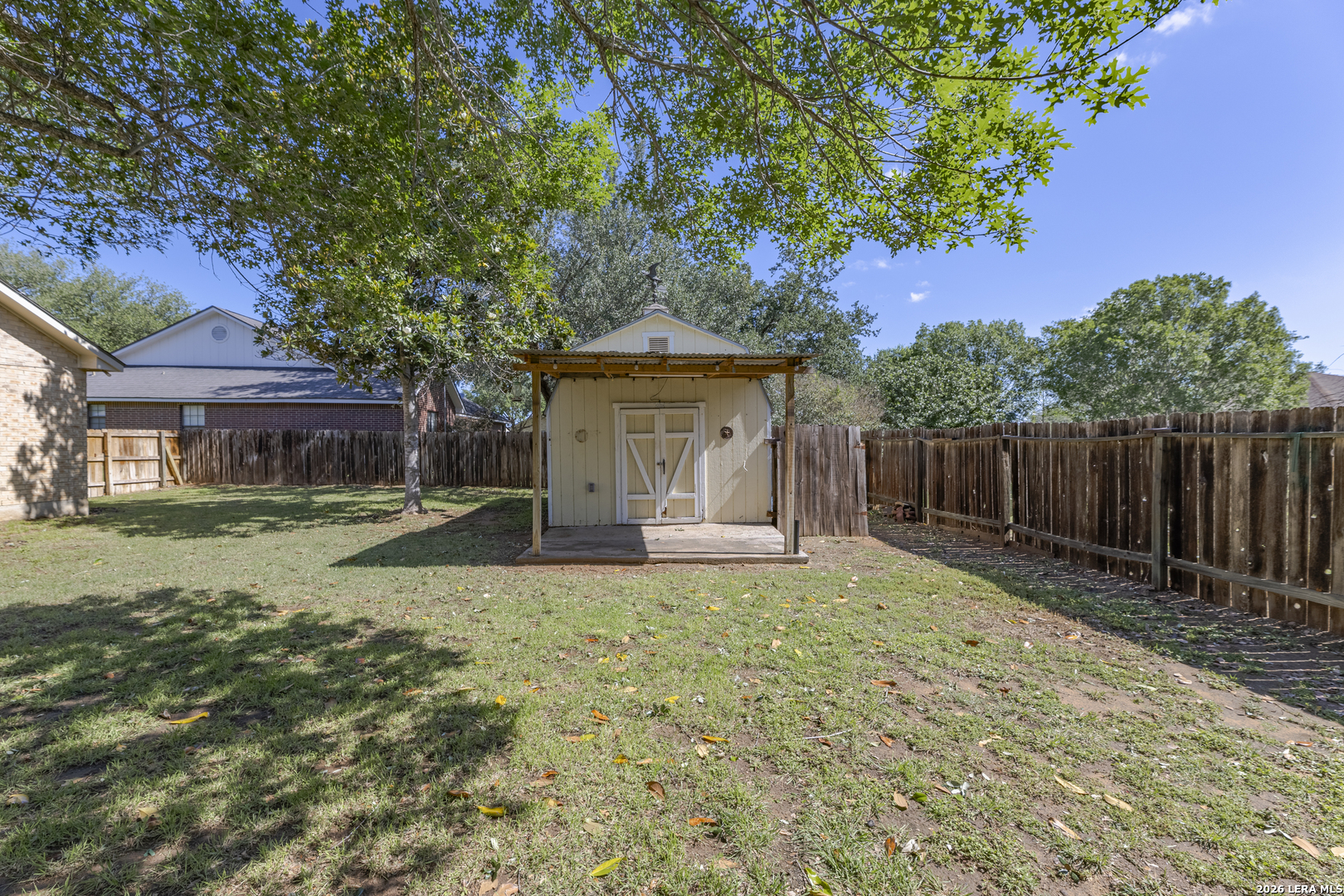 126 WOODLAND DR