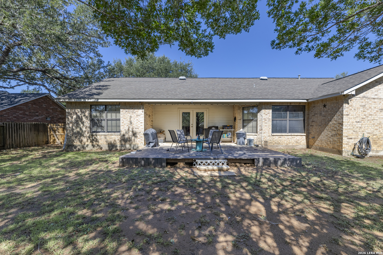126 WOODLAND DR