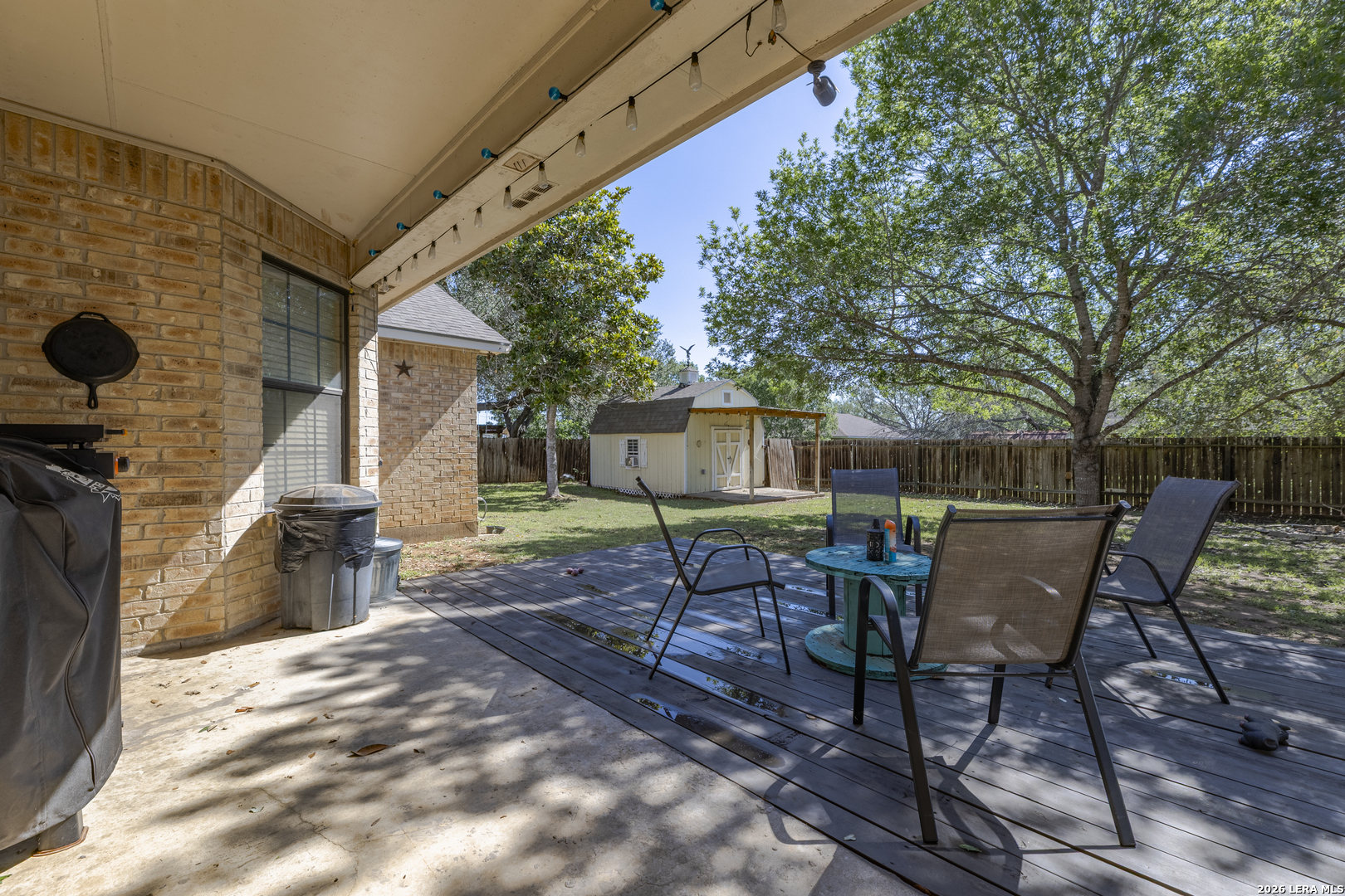 126 WOODLAND DR