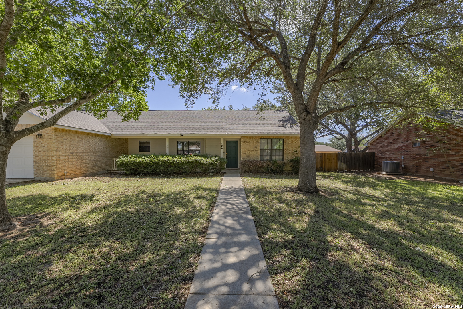 126 WOODLAND DR