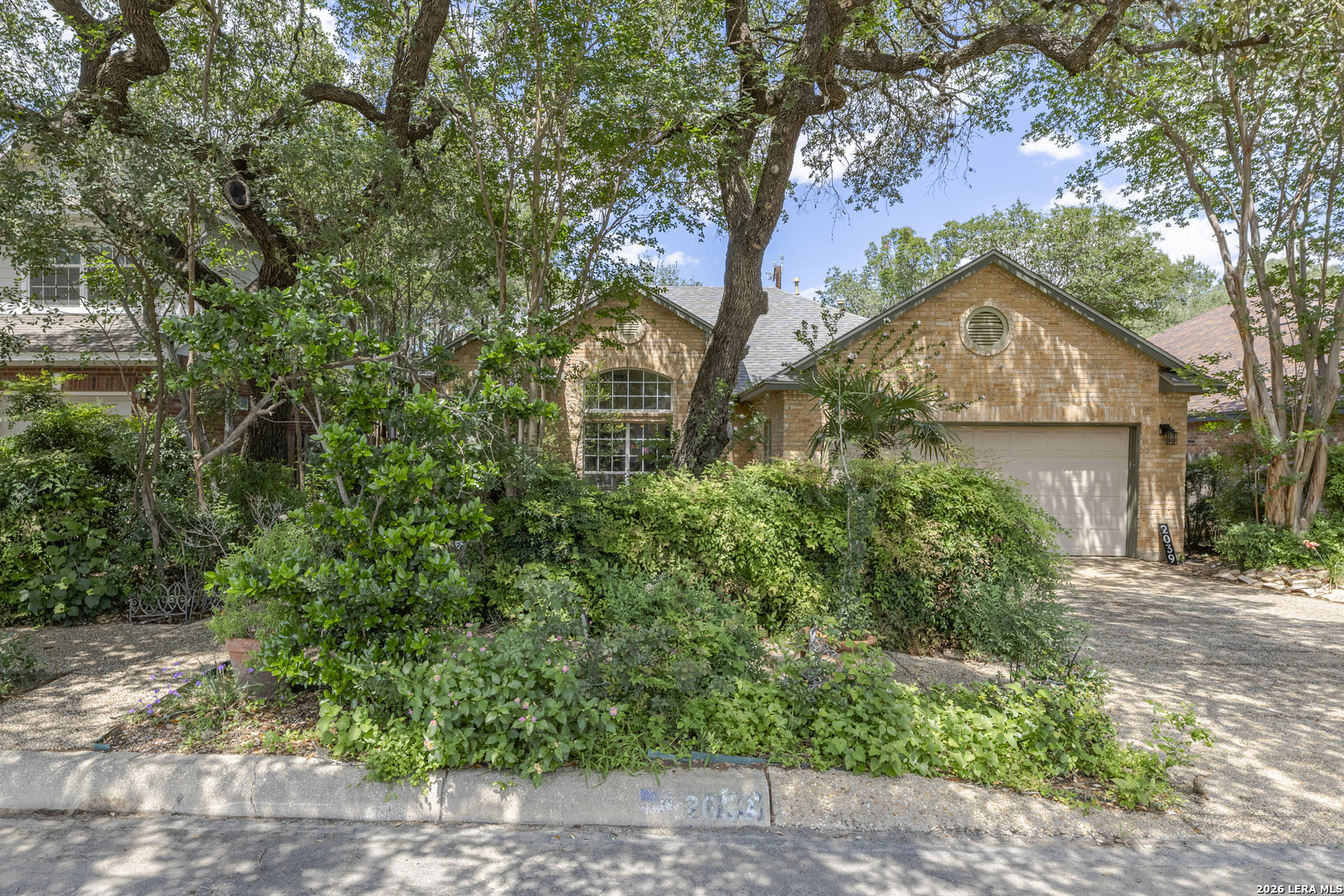 2039 Thicket Trail Dr