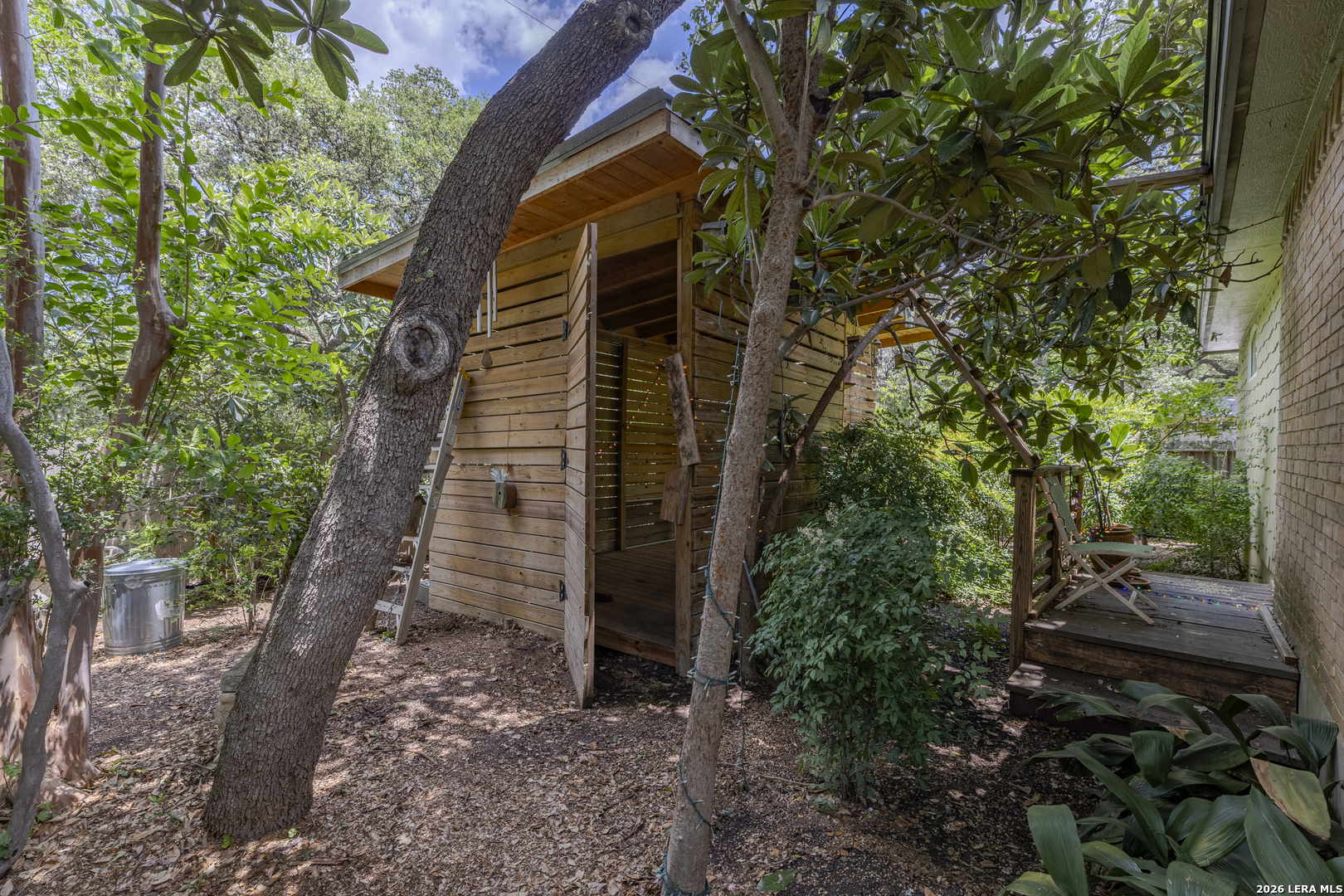 2039 Thicket Trail Dr