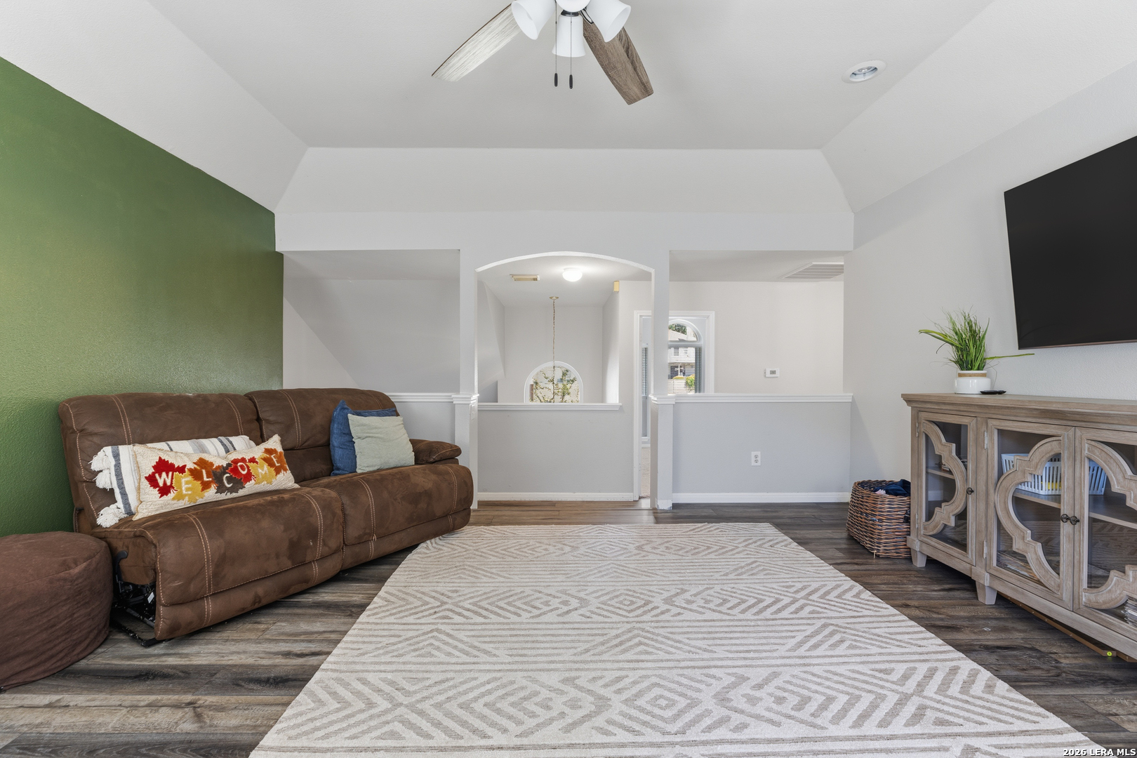 1204 Dimrock