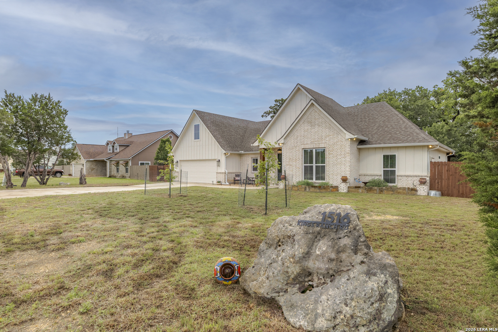 1516 KINGS RANCH RD