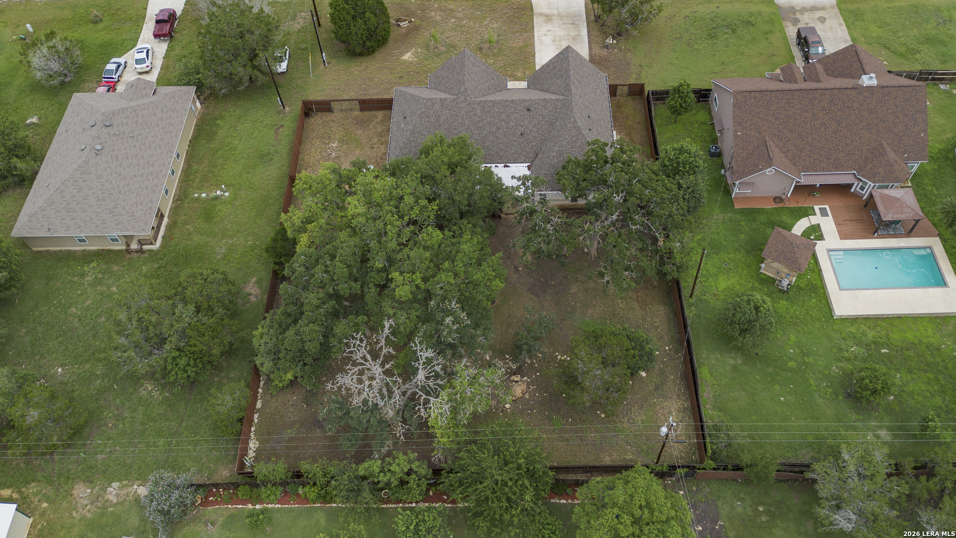 1516 KINGS RANCH RD