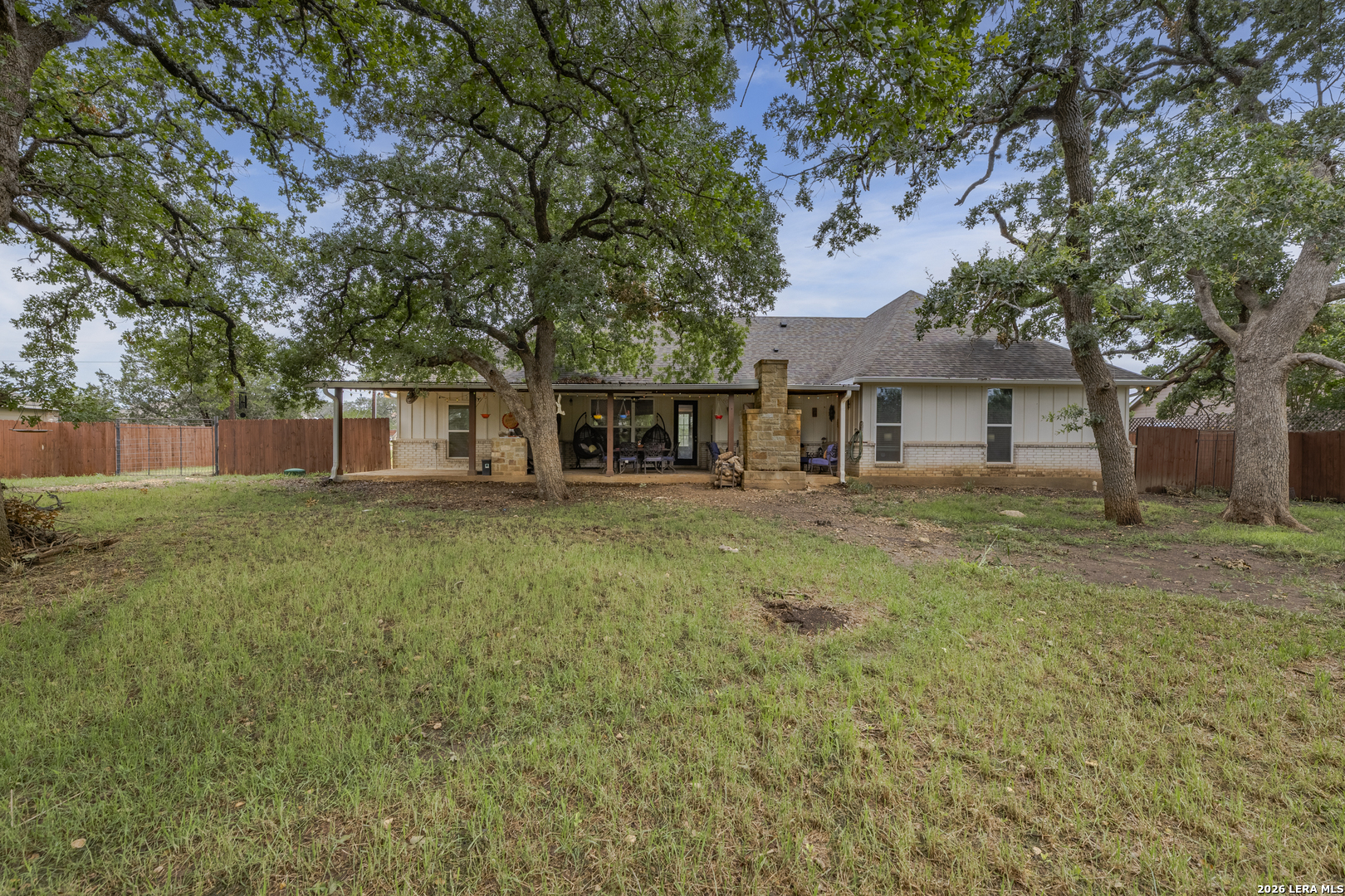 1516 KINGS RANCH RD