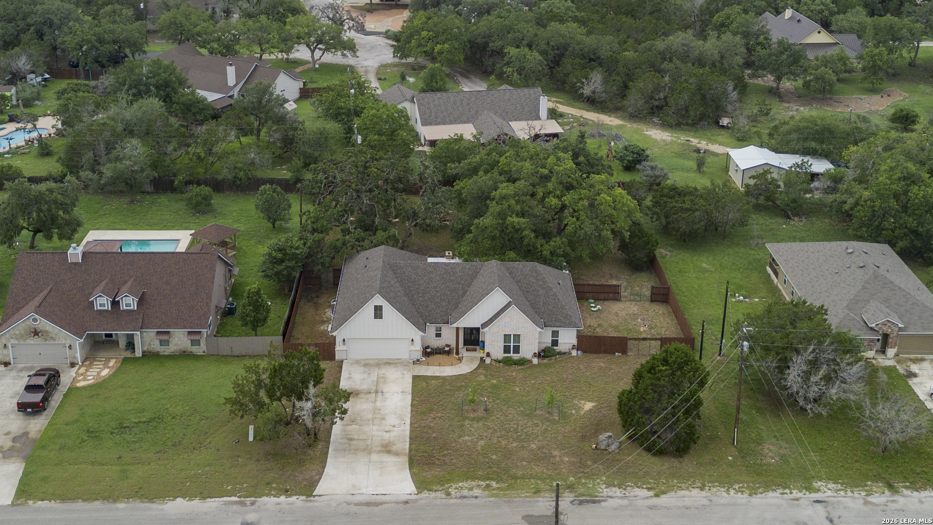 1516 KINGS RANCH RD