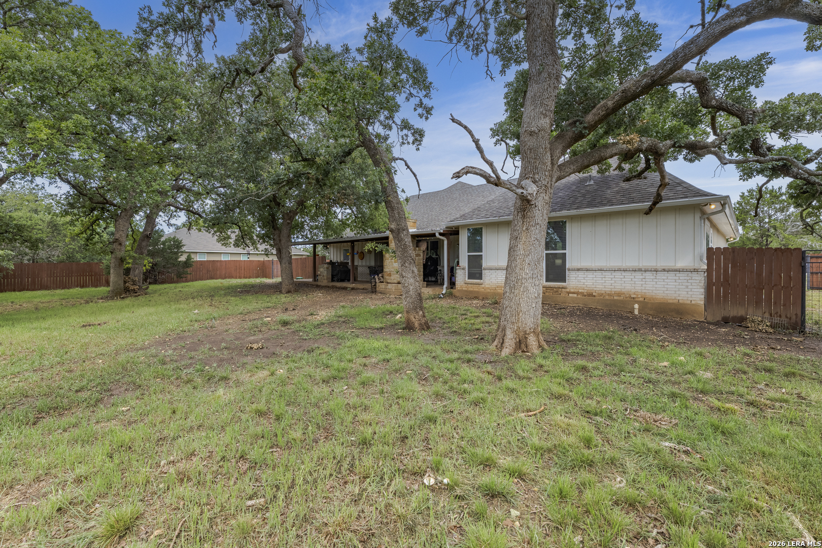 1516 KINGS RANCH RD