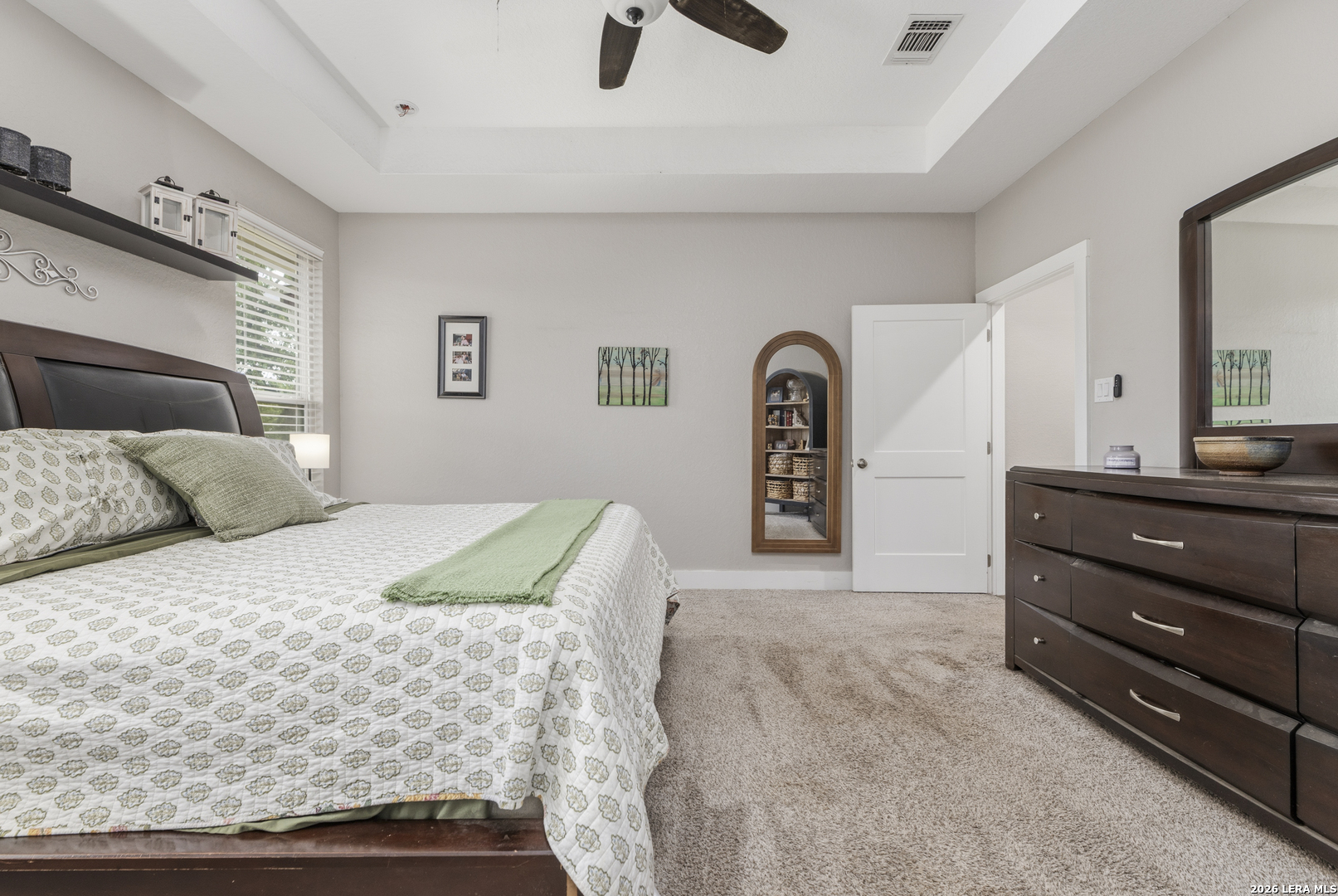 1516 KINGS RANCH RD