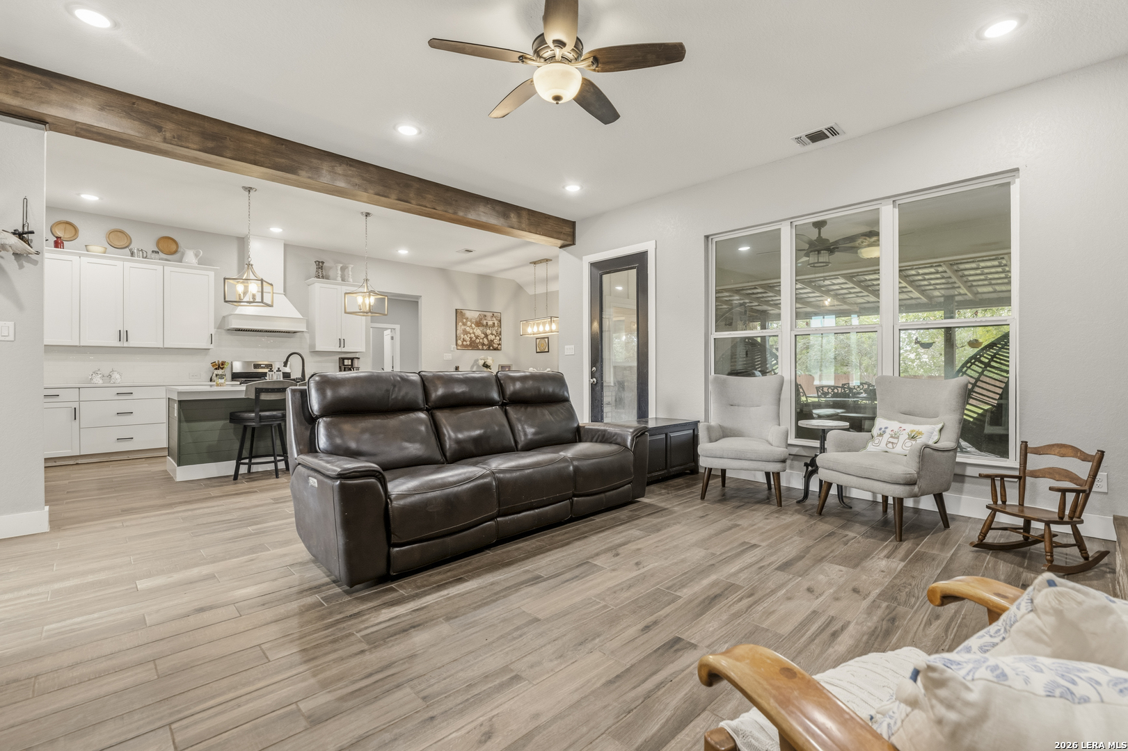 1516 KINGS RANCH RD