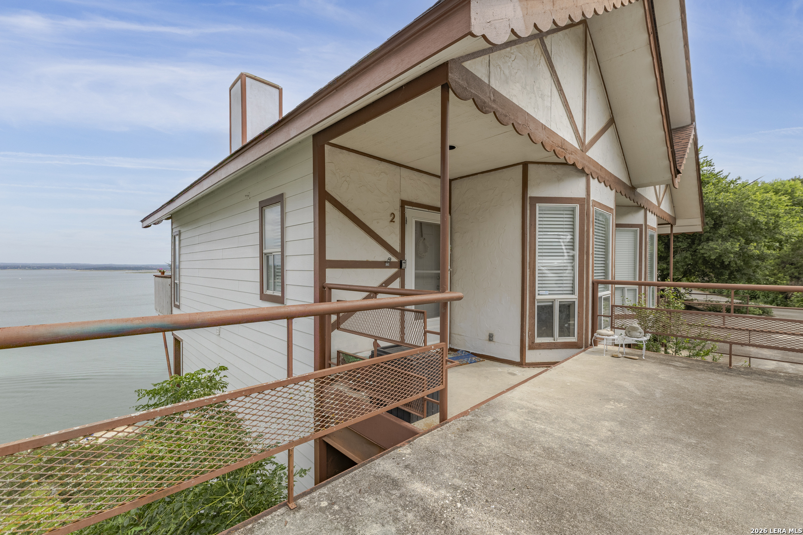 1601 LARSON DR UNIT 2